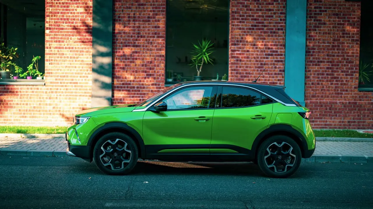 Fast Charging vs Slow Charging for Electric Vehicles